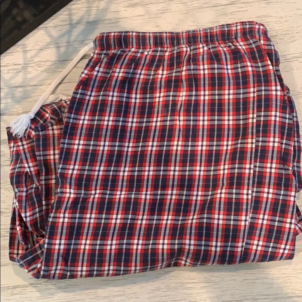 Old Navy plaid pajama bottoms